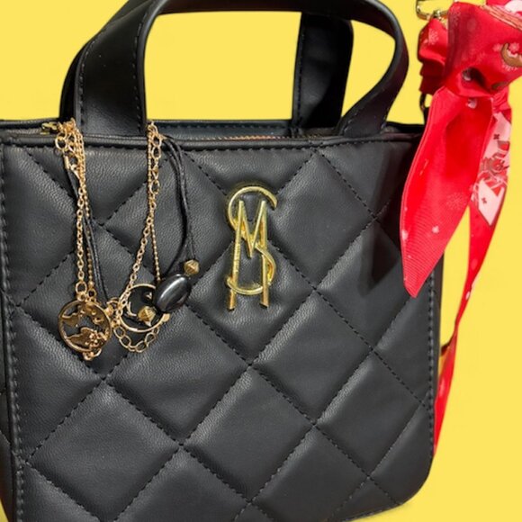 STEVE MADDEN QUILTED BLACK CROSSBODY BAG NWOT - Picture 4 of 4